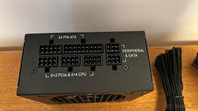 Predam modularny PC zdroj SFX Corsair SF600 Gold - 4