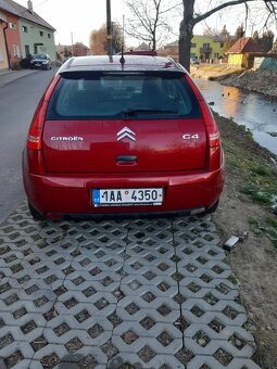 Citroen C4 - 1.4 16V -65 KW - 4