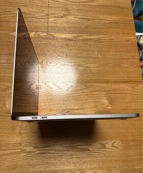 Macbook Pro 2018 i5/16GB/512GB - 4