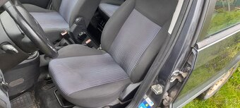 FORD FUSION 1,4 benzín - FORD FUSION 1,4 TDCI - 4