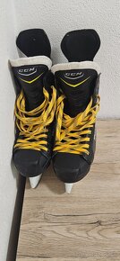 Korcule CCM Tacks velkost 44 - 4