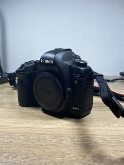 Canon 5D Mark II - 4