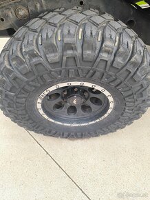 Maxxis 37x12.5 r15 - 4