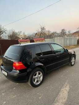 Volkswagen Golf 1.9 TDI - 4