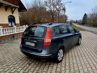 HYUNDAI I30 1.6 CRDI - 4