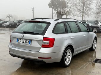 Škoda Octavia 2.0TDi Style DSG - 4