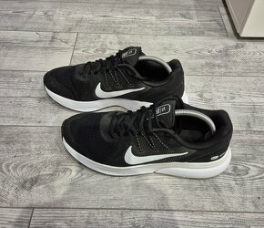 Tenisky Nike, Veľkosť UK 9,5 / EU 44,5 - 4