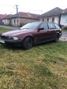 BMW  E39 520i - 4