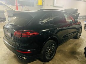 Porsche Cayenne II Platinum Edition Facelift 3.0 havarované - 4