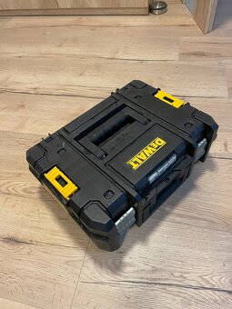 DeWALT Kufor TSTAK - 4