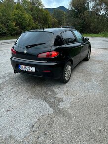 Alfa romeo 147 - 4