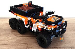 LEGO Technic 42139 Terénne vozidlo - 4