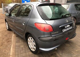 Peugeot 206 1.4, NOVÁ STK benzín manuál 55 kw - 4