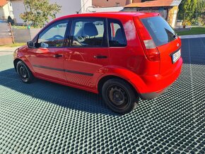 Ford Fiesta 1.3 - 4