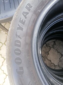 4ks letné pneumatiky Good Year 215/60 R17 - 4