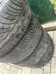 Michelin Pilot Alpin 235/45 R19 - 4