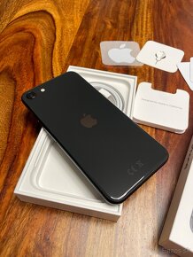 Apple iPhone SE 2020 64gb Black - ako novy, bez škrabanca - 4