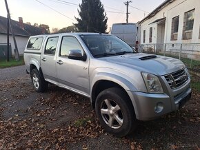 ISUZU D MAX 2,5 TD 4X4 100KW ROK 2009 - 4