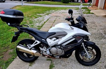 Honda vfr 800 crossrunner - 4