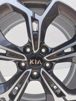 #45 Kia Sporage original alu disky R19 Tmps - 4