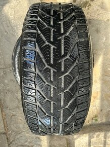 Pneu 235/55R17 103V - 4