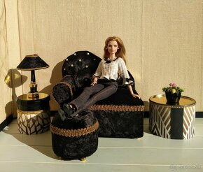 Luxusný čierny nábytok pre bábiky Barbie - 4