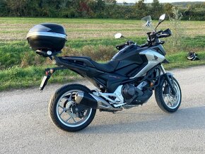 Honda NC750X DCT - 4