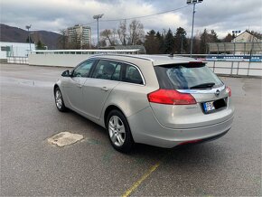 Opel Insignia A 1.8 - 4