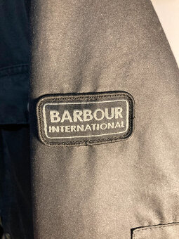 Voskovany kabat Barbour Duke - M - 4