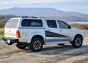 Toyota Hilux 3.0 D-4D - 4