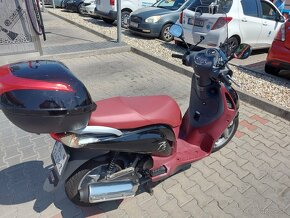 Skúter Honda PS 125i - 4