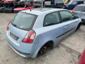 Lacno rozpredám Fiat Stilo 3dv 5dv na náhradné diely - 4