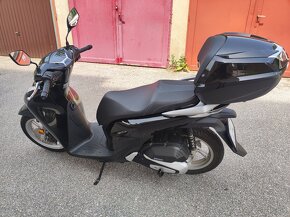 Honda SH125i Smart Top Box - 4