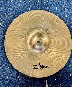 K Zildjian 12" splash. 90" léta. - 4