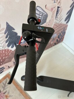 Xiaomi Mi Electric Scooter Pro - 4