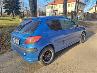 Predám Peugeot 206 1,4 hdi 2004 - 4