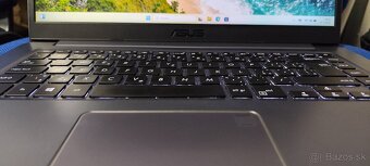 Asus Vivobook S15 - 4