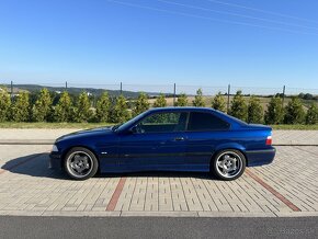 BMW e36 coupe 318is - 4