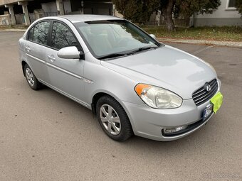 Predám Hyundai Accent 1.4 - 4