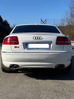 AUDI S8 5.2 V10 331kW - 4