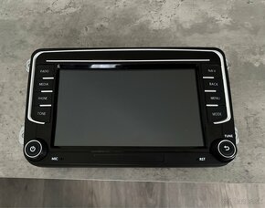 Volkswagen RCD330 Multimedia Android/AppleCarplay - 4