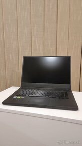 ASUS ROG Zephyrus G15 - 4