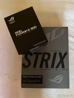 ASUS Strix SCAR 18, i9, RTX 4090 + ASUS 7.1 headset zadarmo - 4