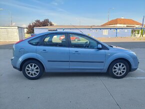 Ford Focus 1.4 16v benzin 2006 najazdených iba 174000km - 4