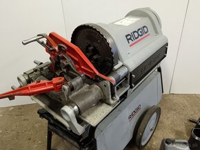 Závitorez RIDGID 1224, stacionární závitorez do "4" - 4