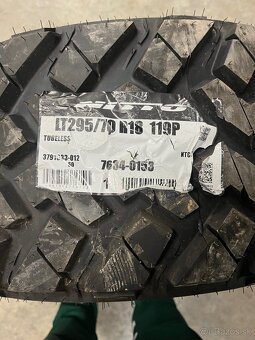 295/70 r18 off road - 4