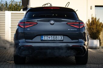 Alfa Romeo Stelvio 2.9 V6 Twin Turbo Q4 Quadrifoglio Verde A - 4