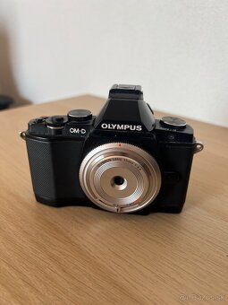 Olympus OM-D E-M5 - 4