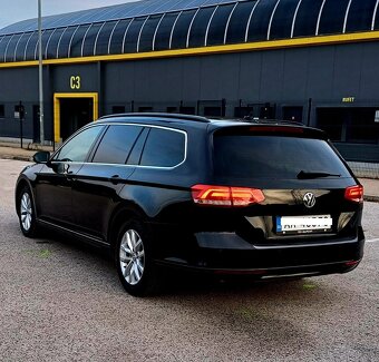 Volkswagen Passat B8 2.0 TDI  DSG 2017 Nová STK - 4