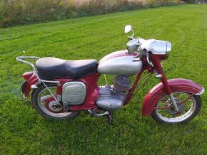 Jawa 250 - 4